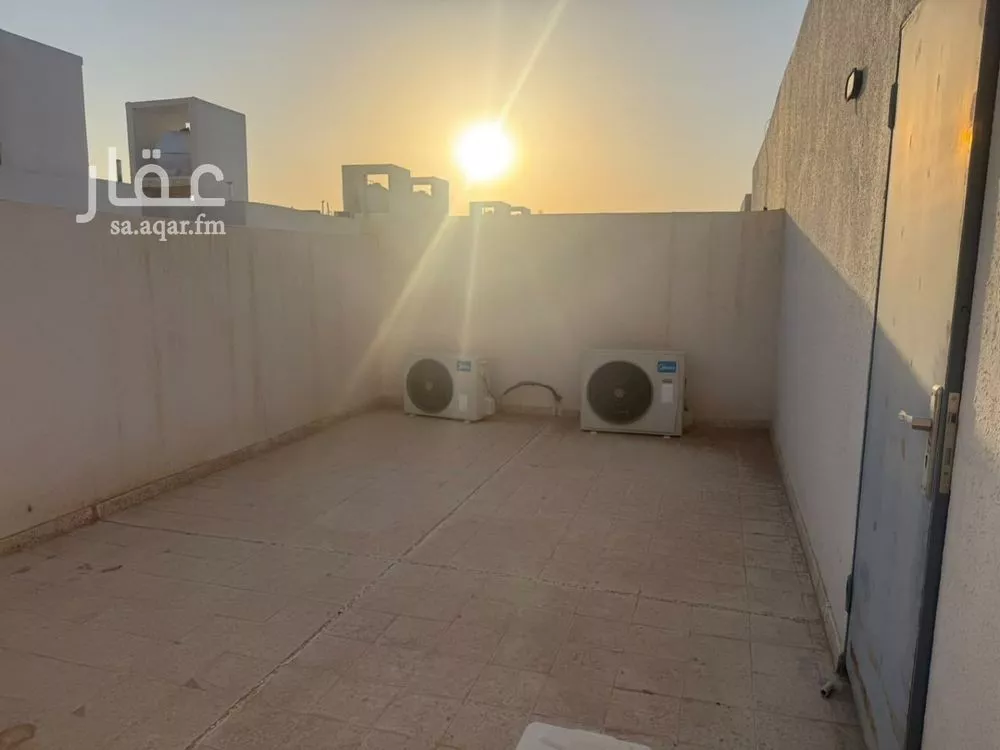 4 bedroom villa in Badr, Riyadh 10