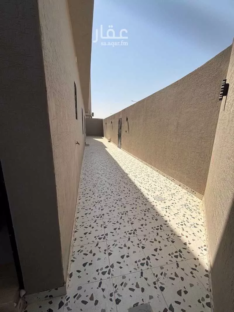 6 bedroom villa in Taibah, Riyadh 3