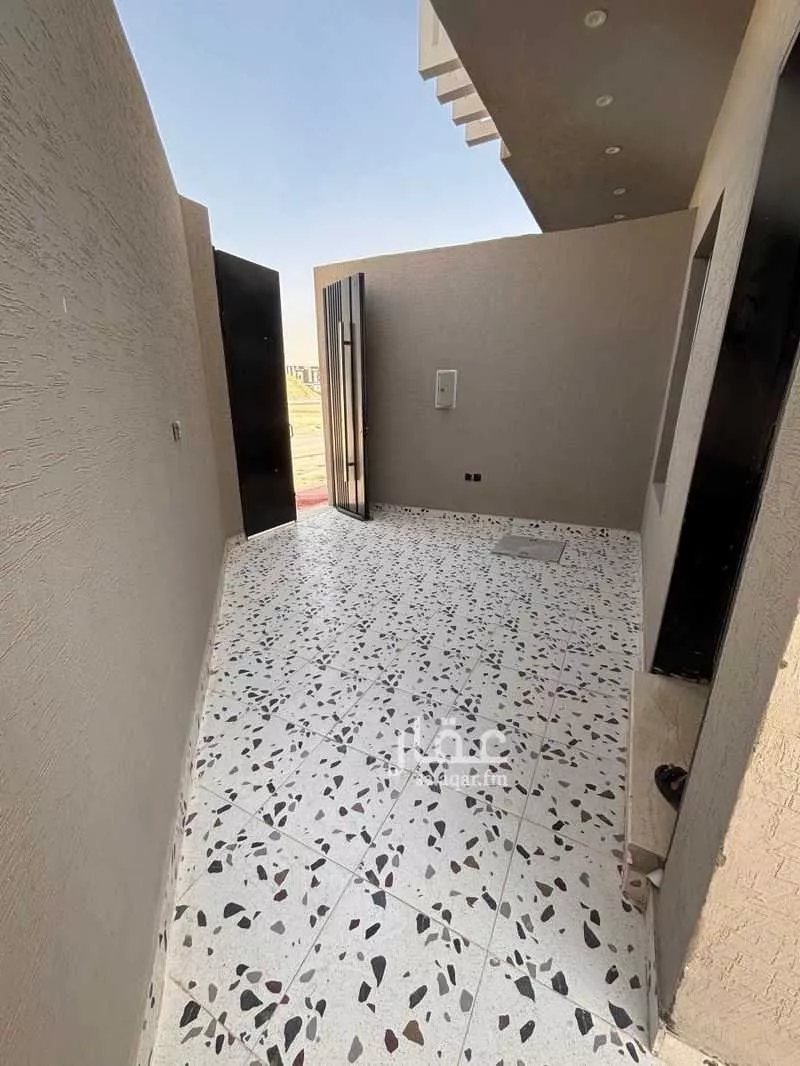 6 bedroom villa in Taibah, Riyadh 2