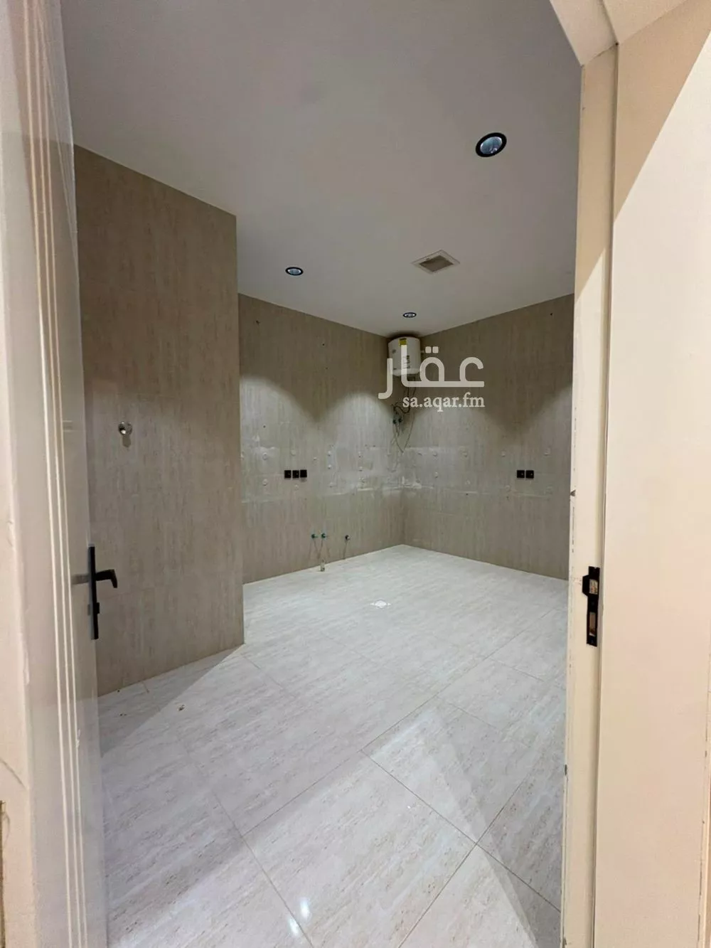 5 bedroom villa in Al Maizilah, Riyadh 6