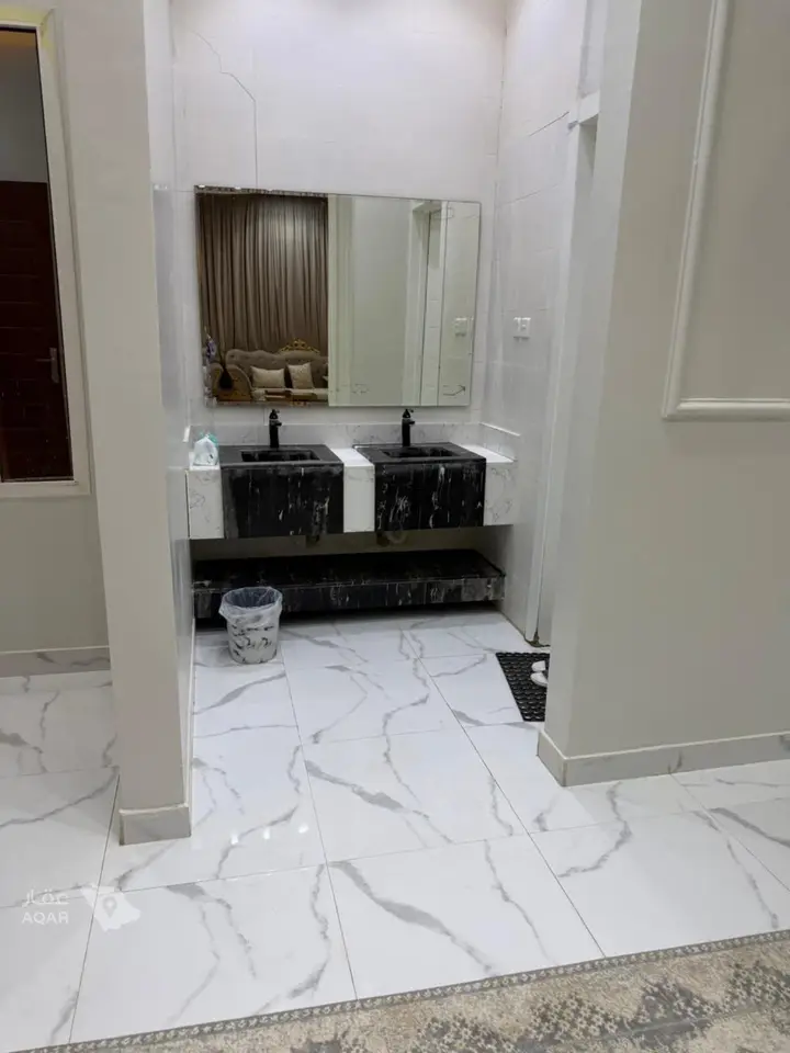4 bedroom villa in Al Maizilah, Riyadh 11