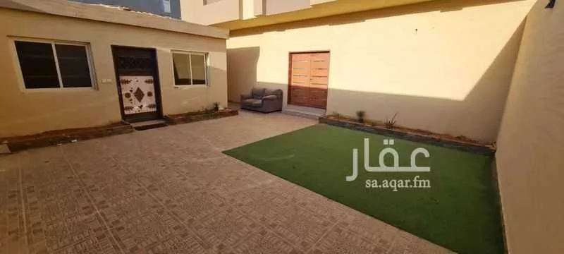 5 bedroom villa in Dhahrat Namar, Riyadh 4