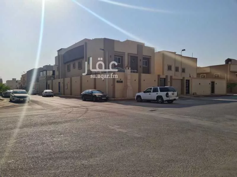 5 bedroom villa in Dhahrat Namar, Riyadh 2