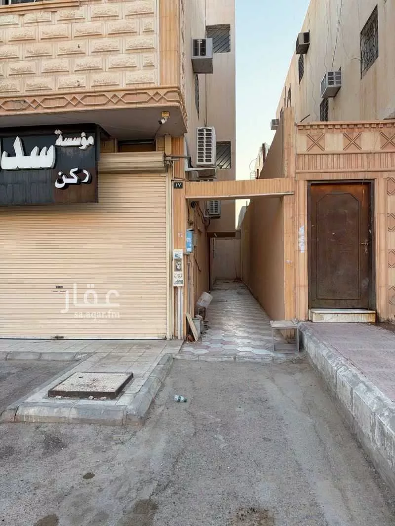 16 bedroom building in Al Yarmouk, Riyadh 2