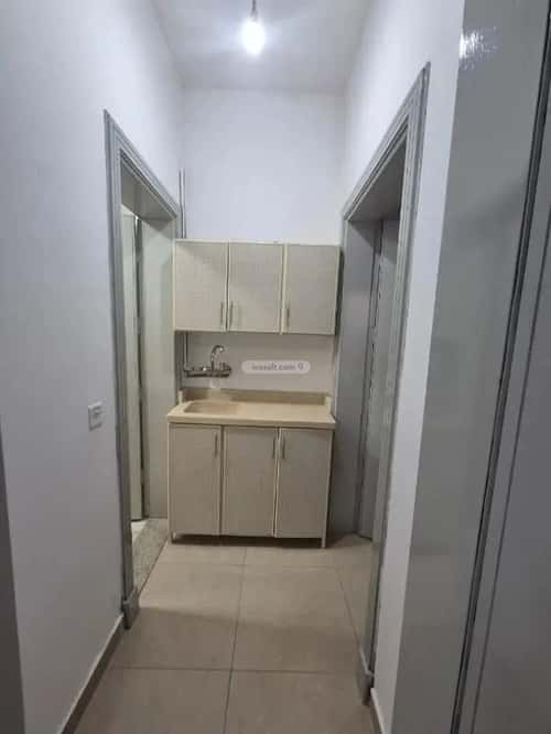 شقة 1 غرف في الملقا 4