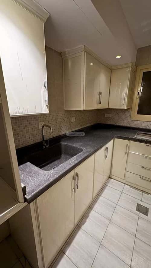 3 bedroom apartment in Al Malqa 4
