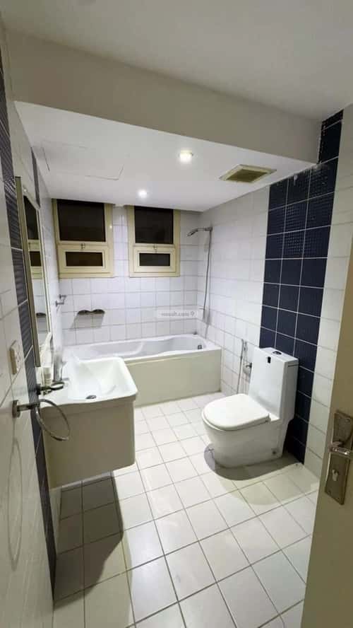 3 bedroom apartment in Al Malqa 5