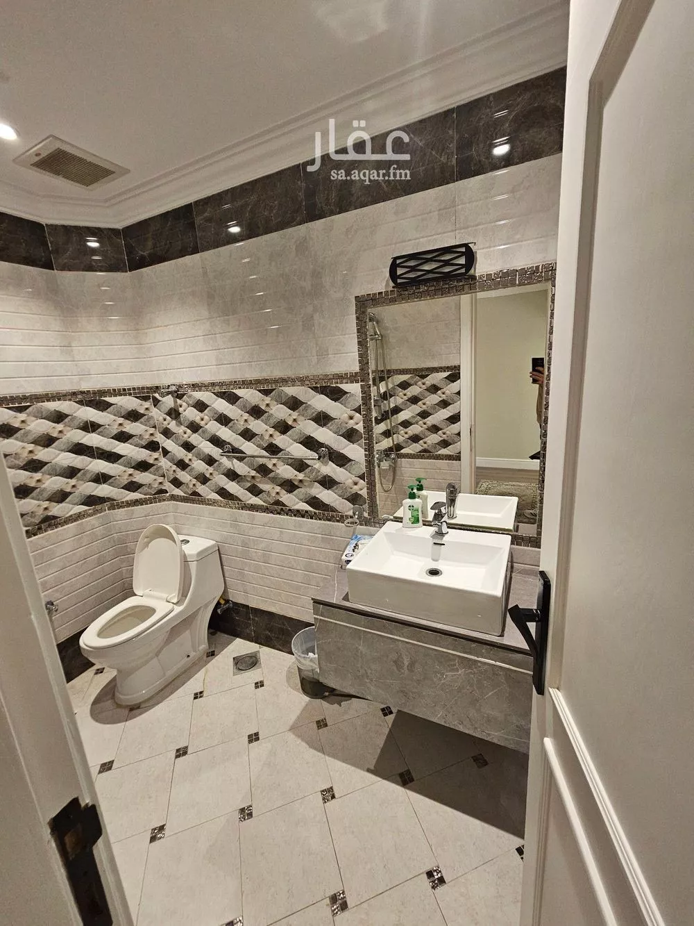 3 bedroom apartment in Al Rawabi, Eastern Province 10