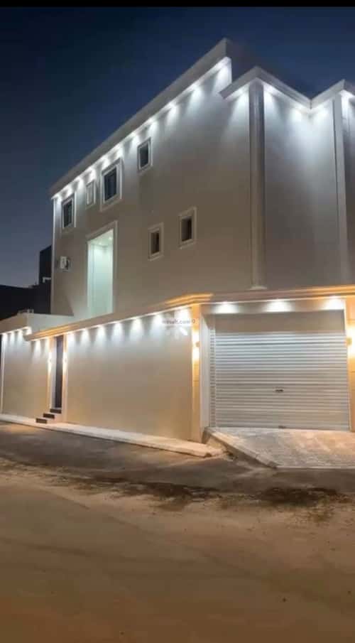 4 bedroom villa in Al Janadriyah 5