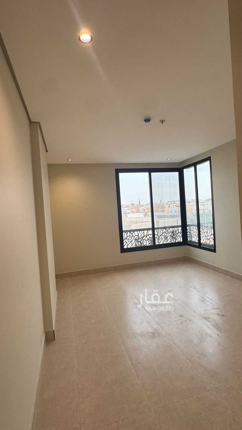 3 bedroom apartment in Taibah, Eastern Province 9