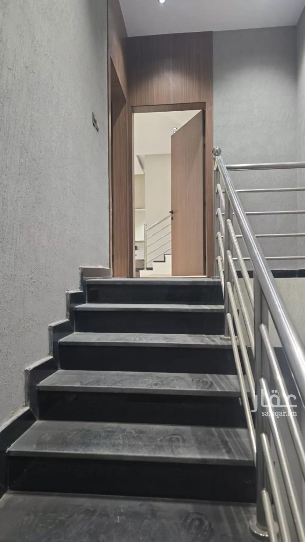 5 bedroom apartment in Uhud 13