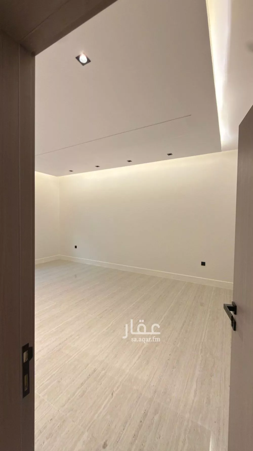 شقة 4 غرف في الندى 12