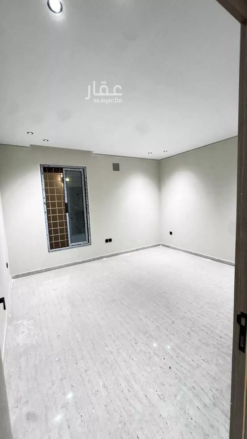 5 bedroom apartment in Ash Shulah 4