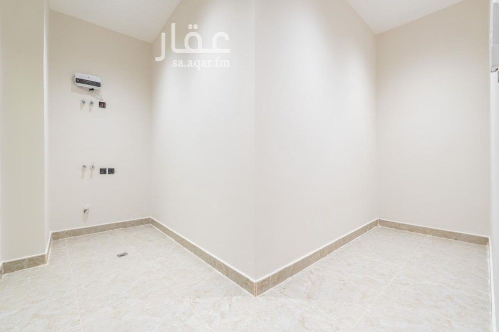 3 bedroom apartment in Al Basateen, Eastern Province 6