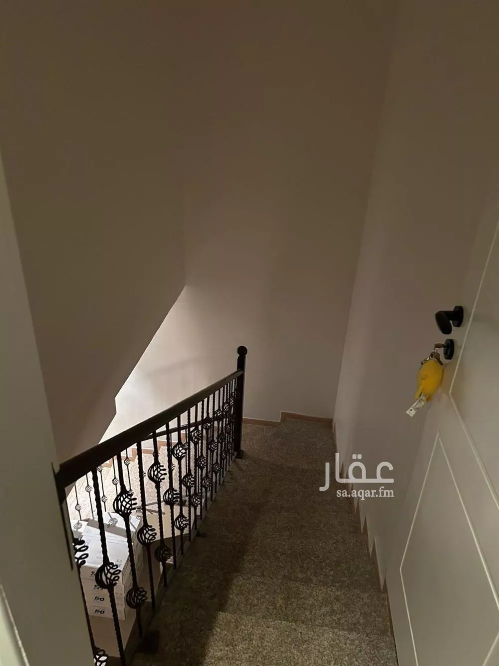 شقة 11 غرف في طيبة 6