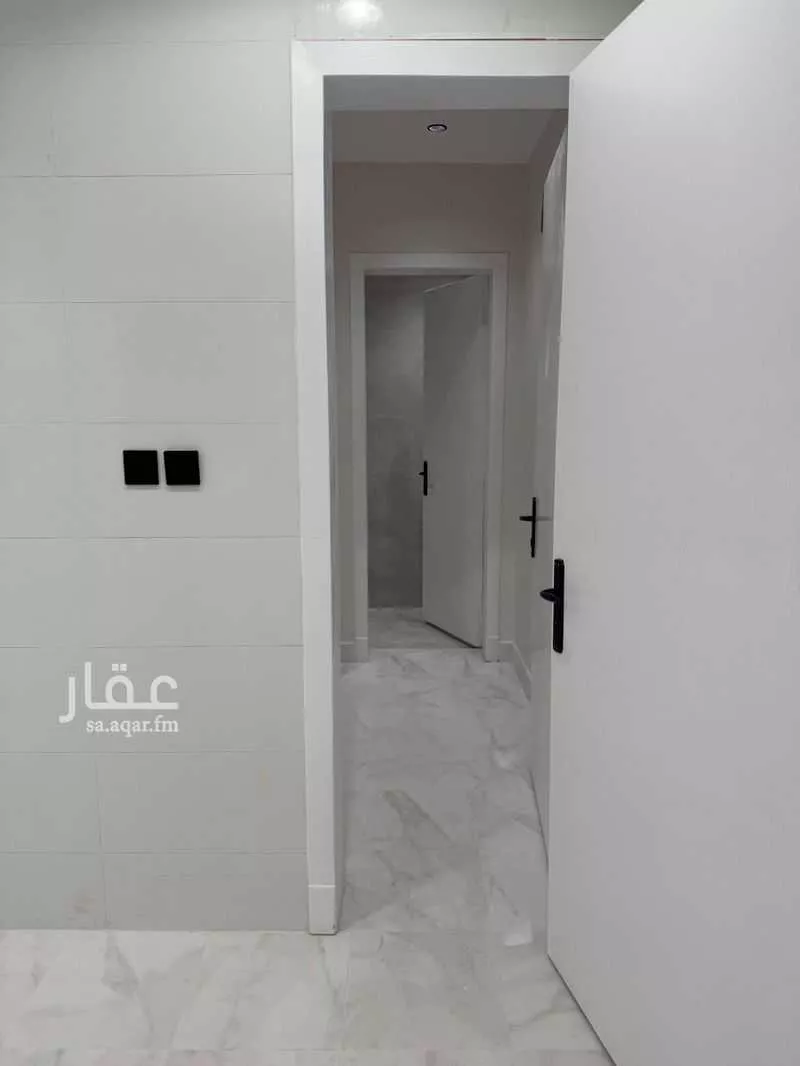 شقة 5 غرف في الندى 17