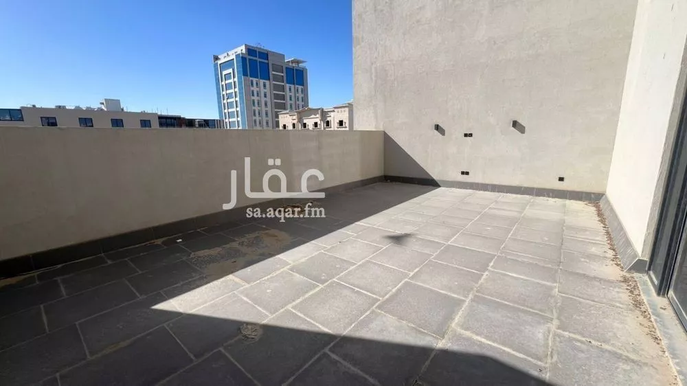 4 bedroom apartment in Al Basateen 11
