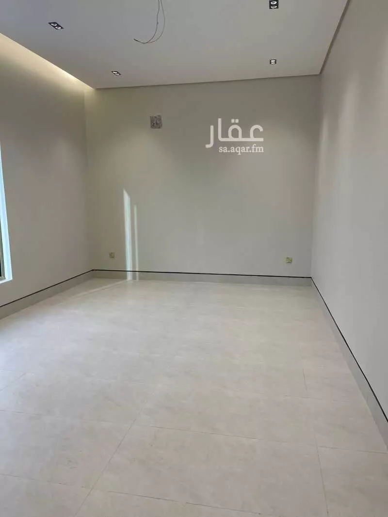 شقة 4 غرف في طيبة 4