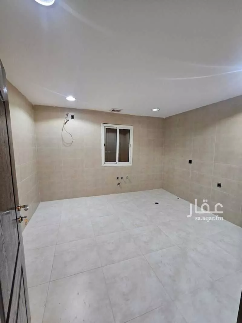 4 bedroom apartment in Ash Shulah 8