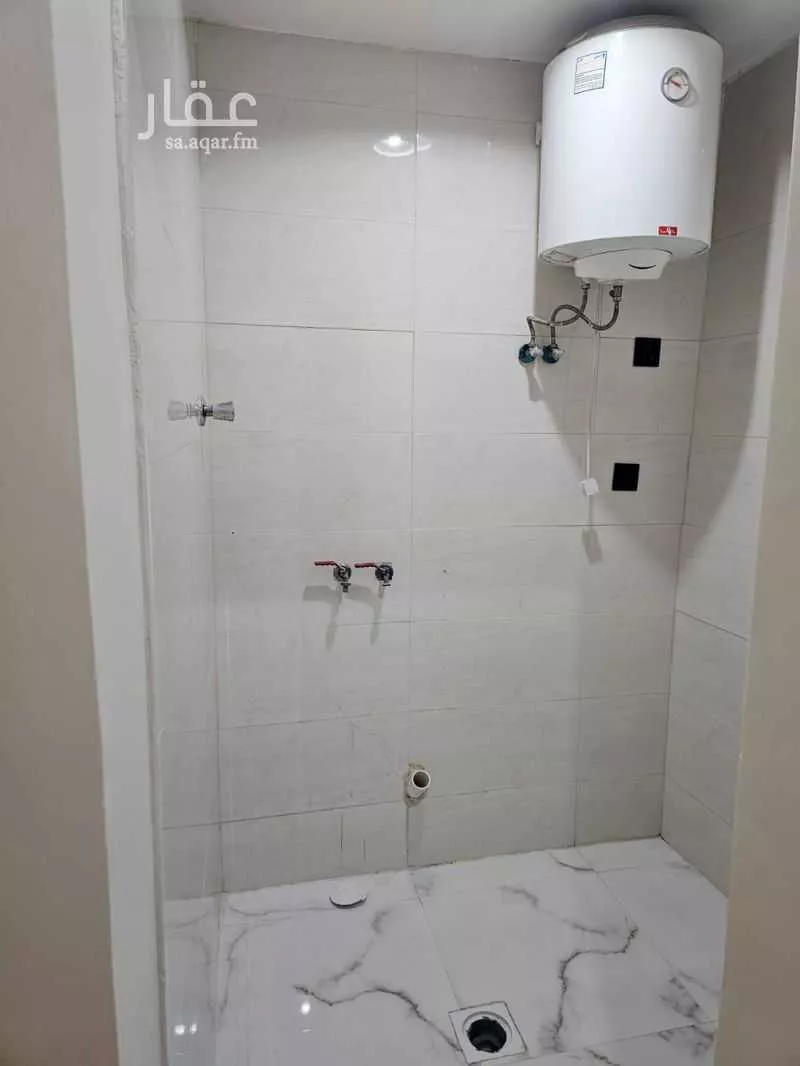 4 bedroom apartment in Ash Shulah 10