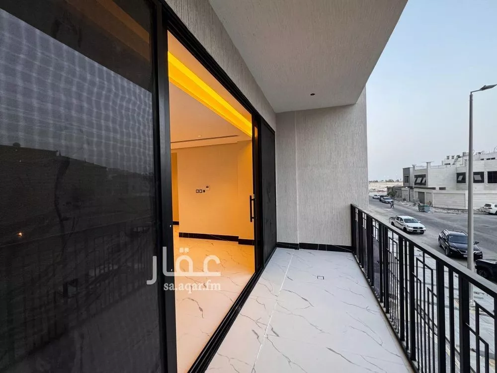5 bedroom apartment in Ash Shati Al Gharbi 2