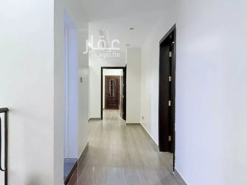 8 bedroom apartment in Ash Shulah 5