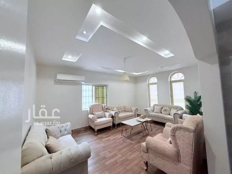 8 bedroom apartment in Ash Shulah 6