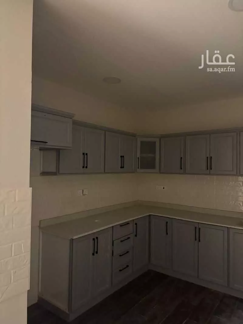 5 bedroom apartment in Ash Shulah 2