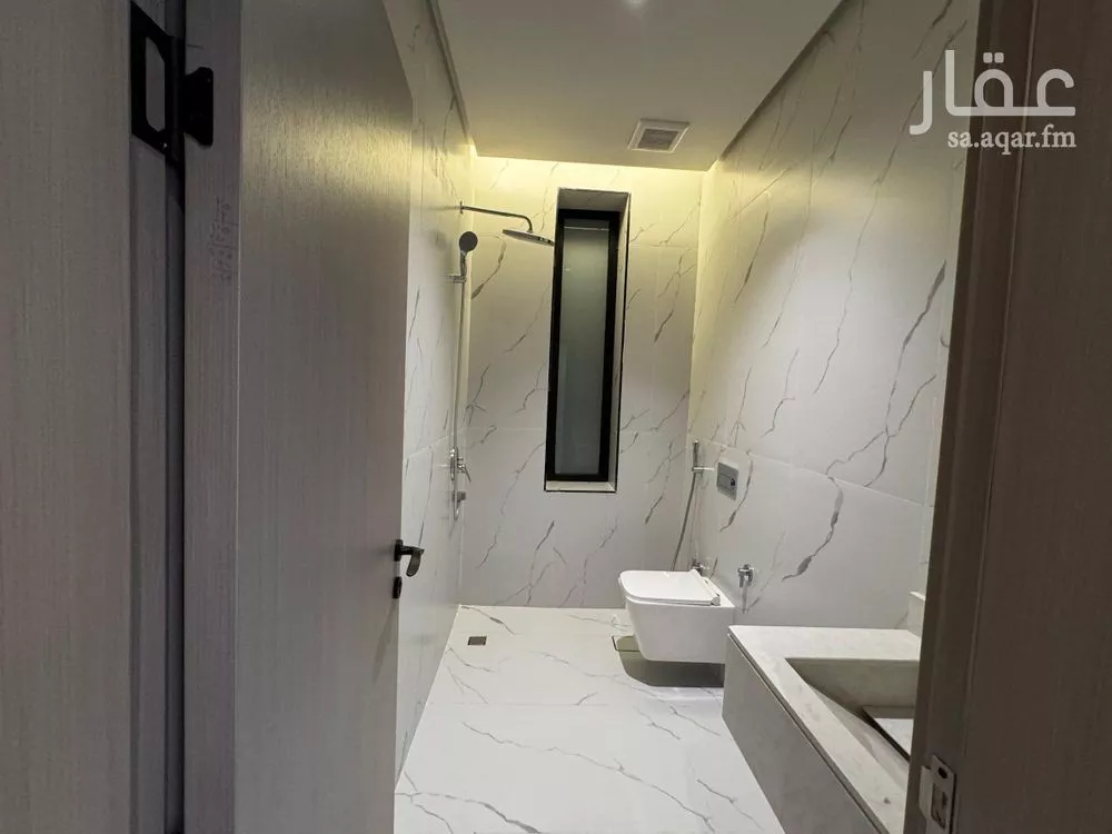 5 bedroom apartment in Ash Shati Al Gharbi 2