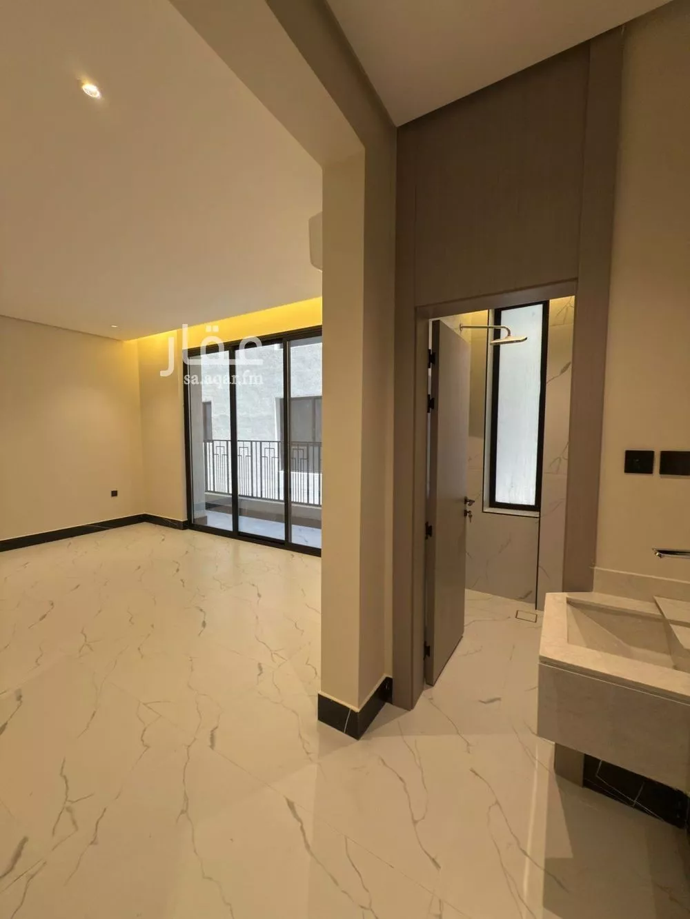 5 bedroom apartment in Ash Shati Al Gharbi 17