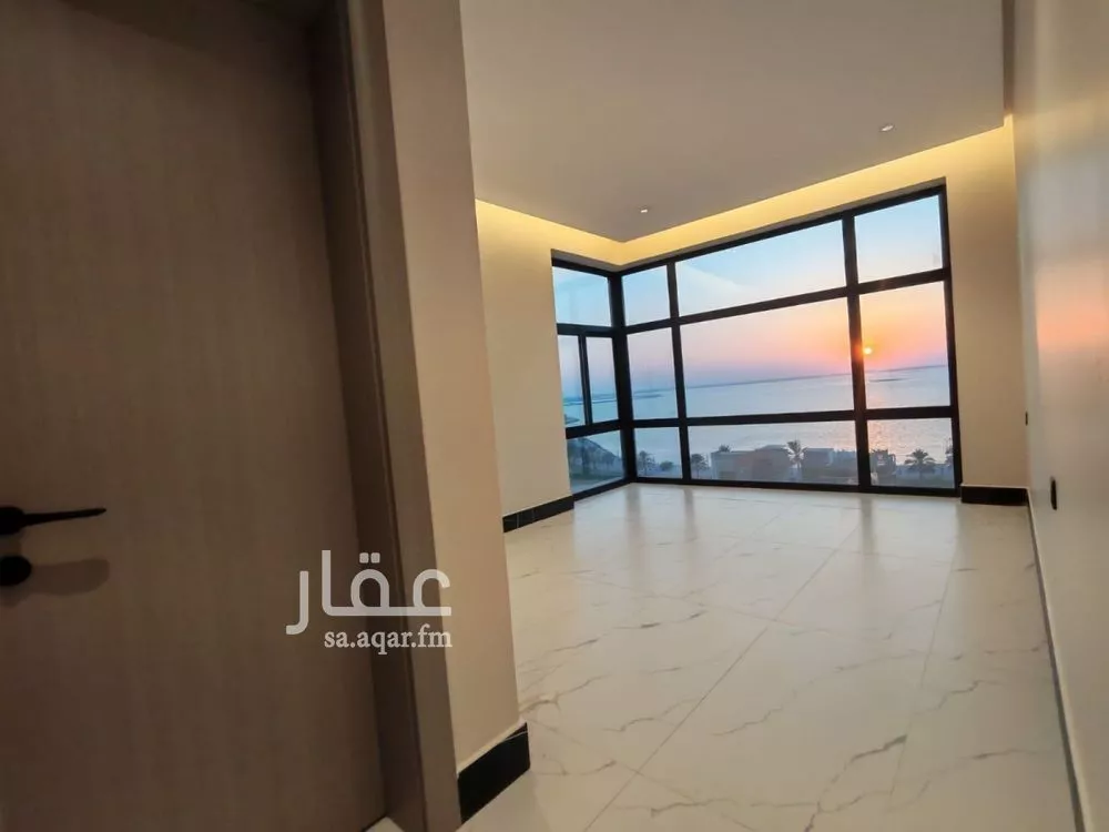 5 bedroom apartment in Ash Shati Al Gharbi 21