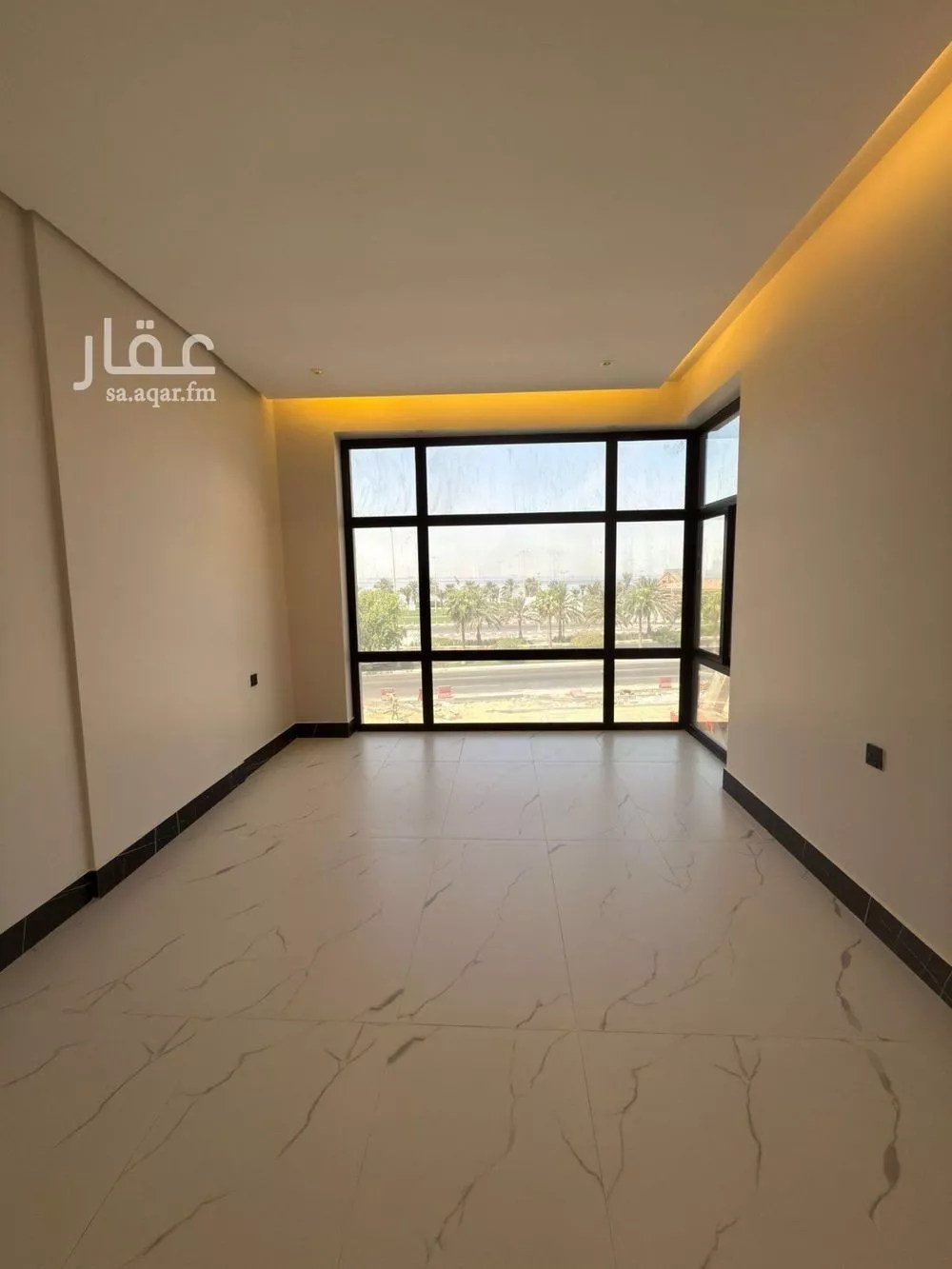 5 bedroom apartment in Ash Shati Al Gharbi 12