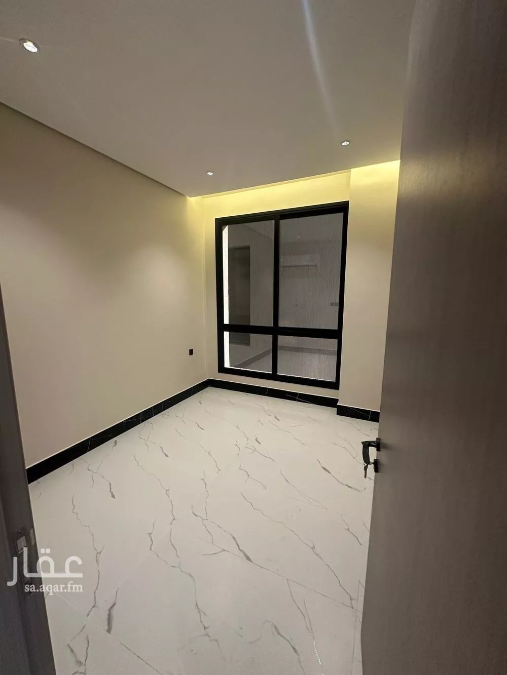 5 bedroom apartment in Ash Shati Al Gharbi 8