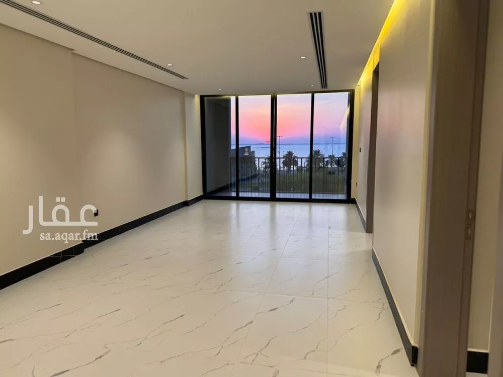 5 bedroom apartment in Ash Shati Al Gharbi 8