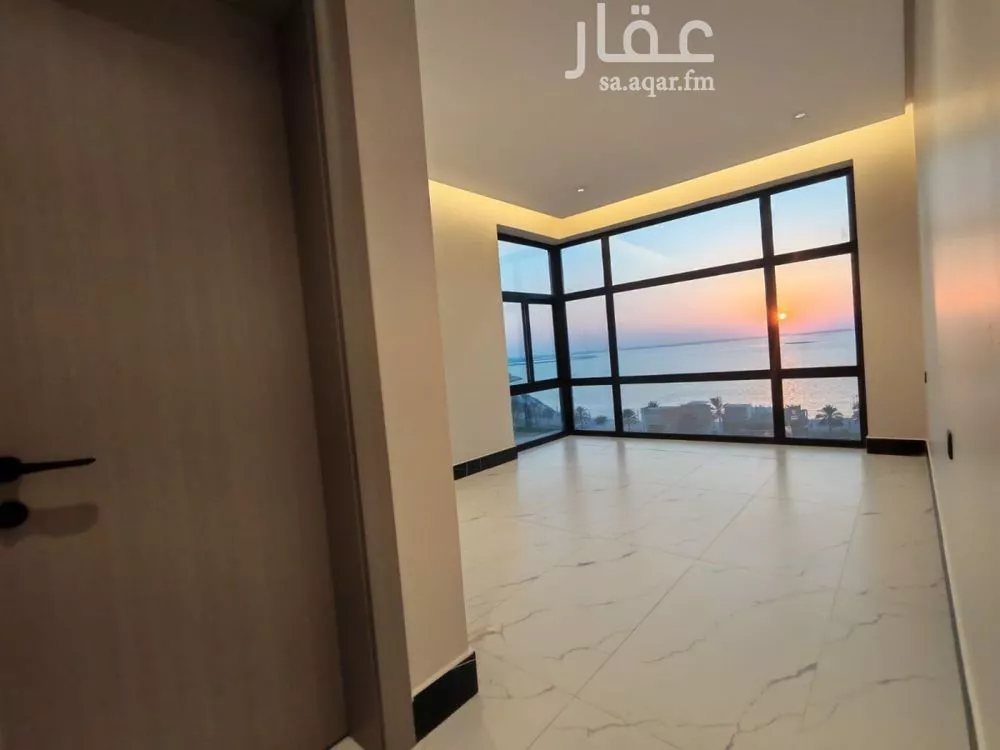 شقة 5 غرف في الشاطئ الغربي 6