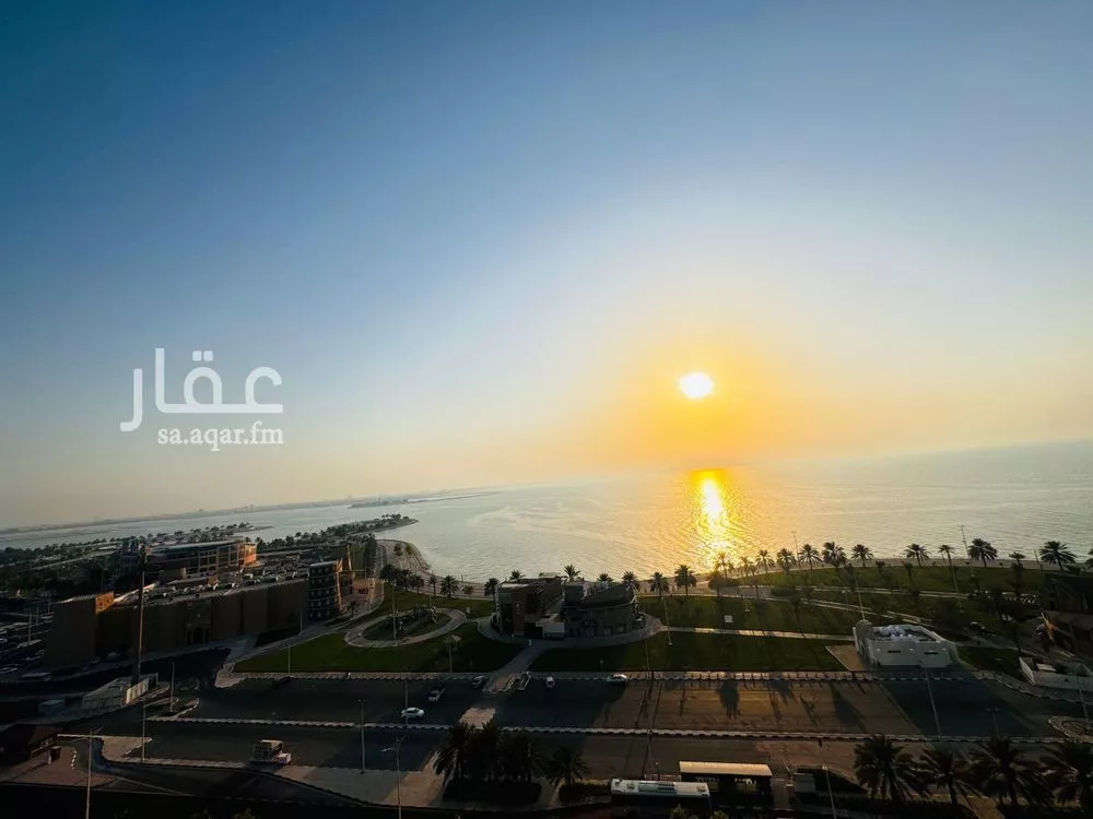 5 bedroom apartment in Ash Shati Al Gharbi 2