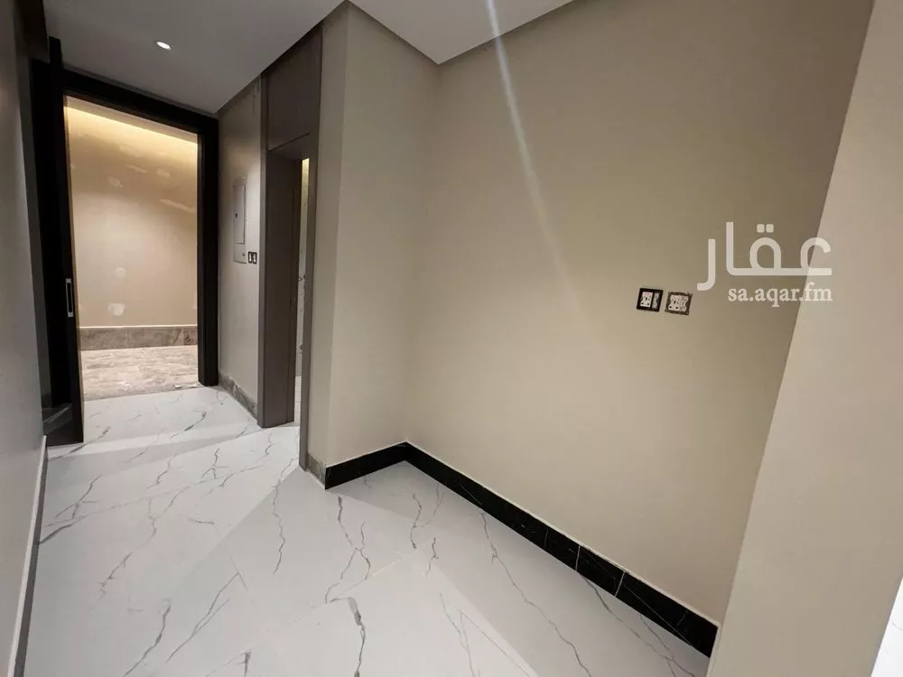 شقة 5 غرف في الشاطئ الغربي 13