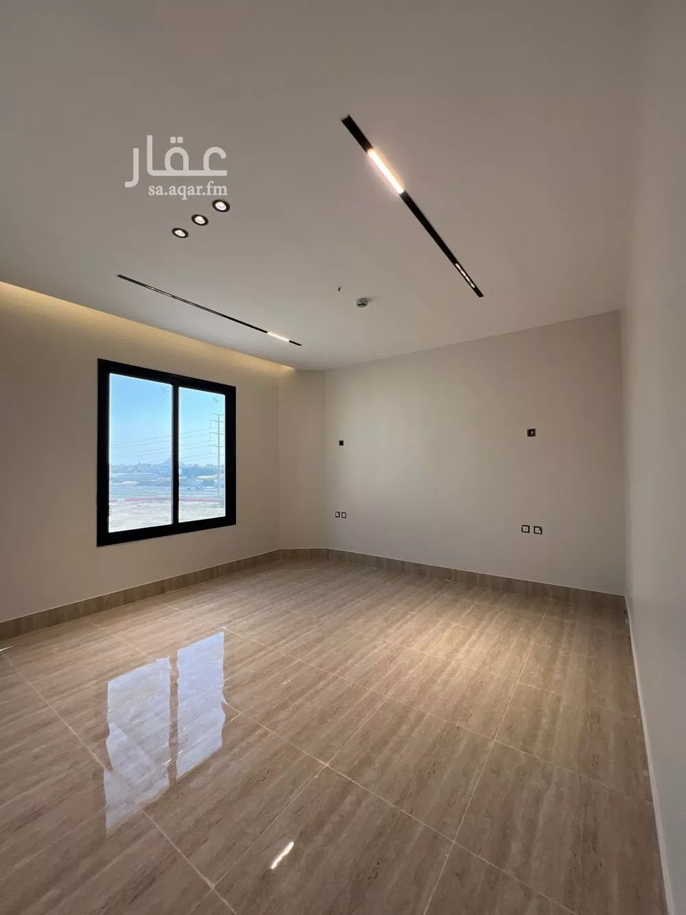 شقة 4 غرف في الندى 10