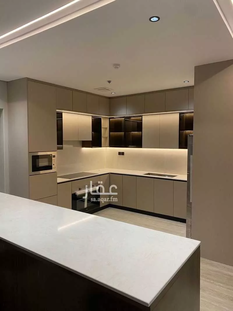 5 bedroom apartment in Dahiat King Fahd 13