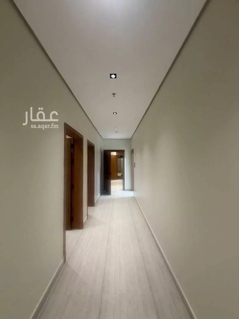 5 bedroom apartment in Dahiat King Fahd 2