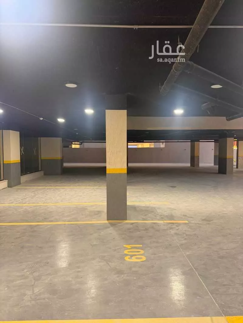 5 bedroom apartment in Dahiat King Fahd 3