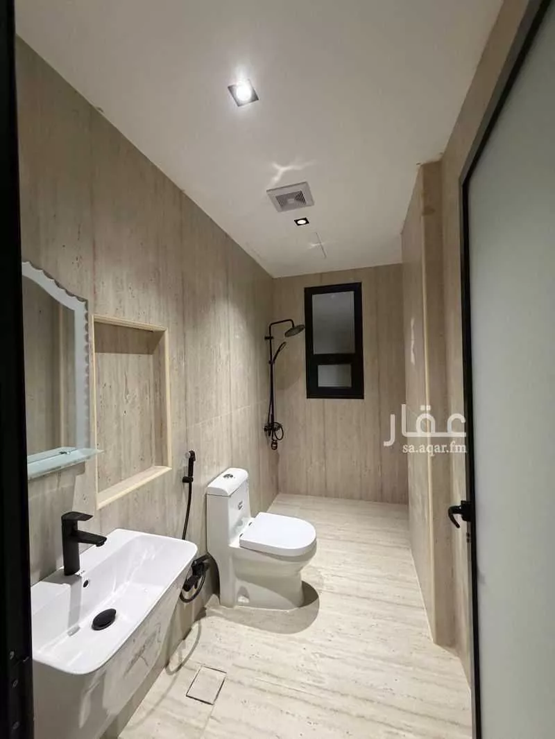 5 bedroom apartment in Dahiat King Fahd 22