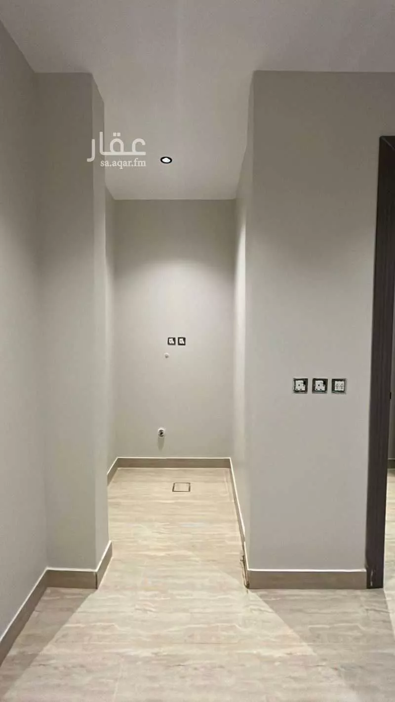 4 bedroom apartment in Al Basateen, Eastern Province 7
