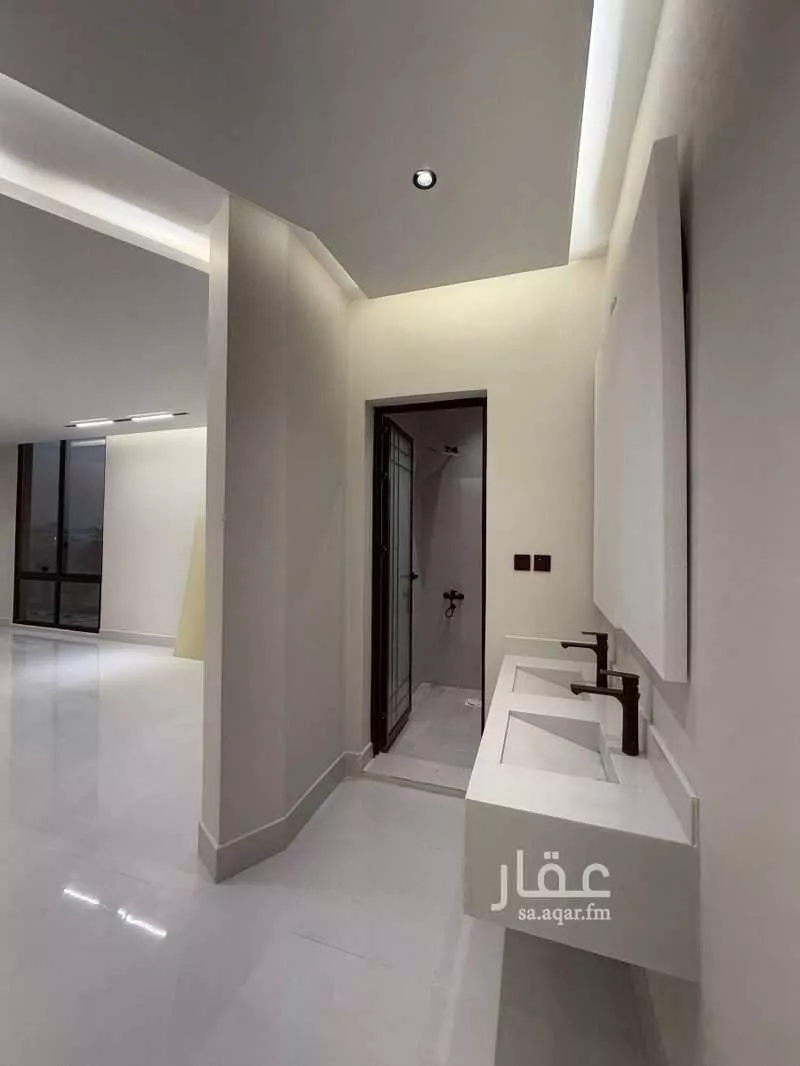 6 bedroom apartment in Badr, Eastern Province 11