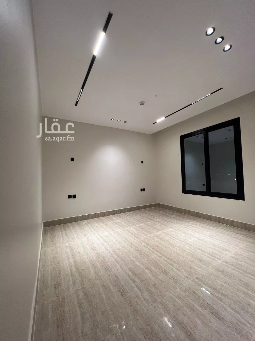 شقة 4 غرف في الندى 4