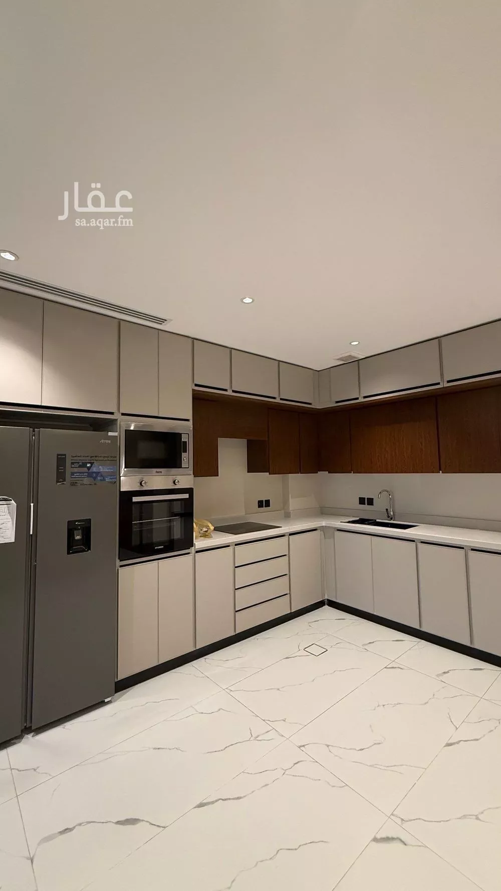 3 bedroom apartment in Ash Shati Al Gharbi, Eastern Province 8