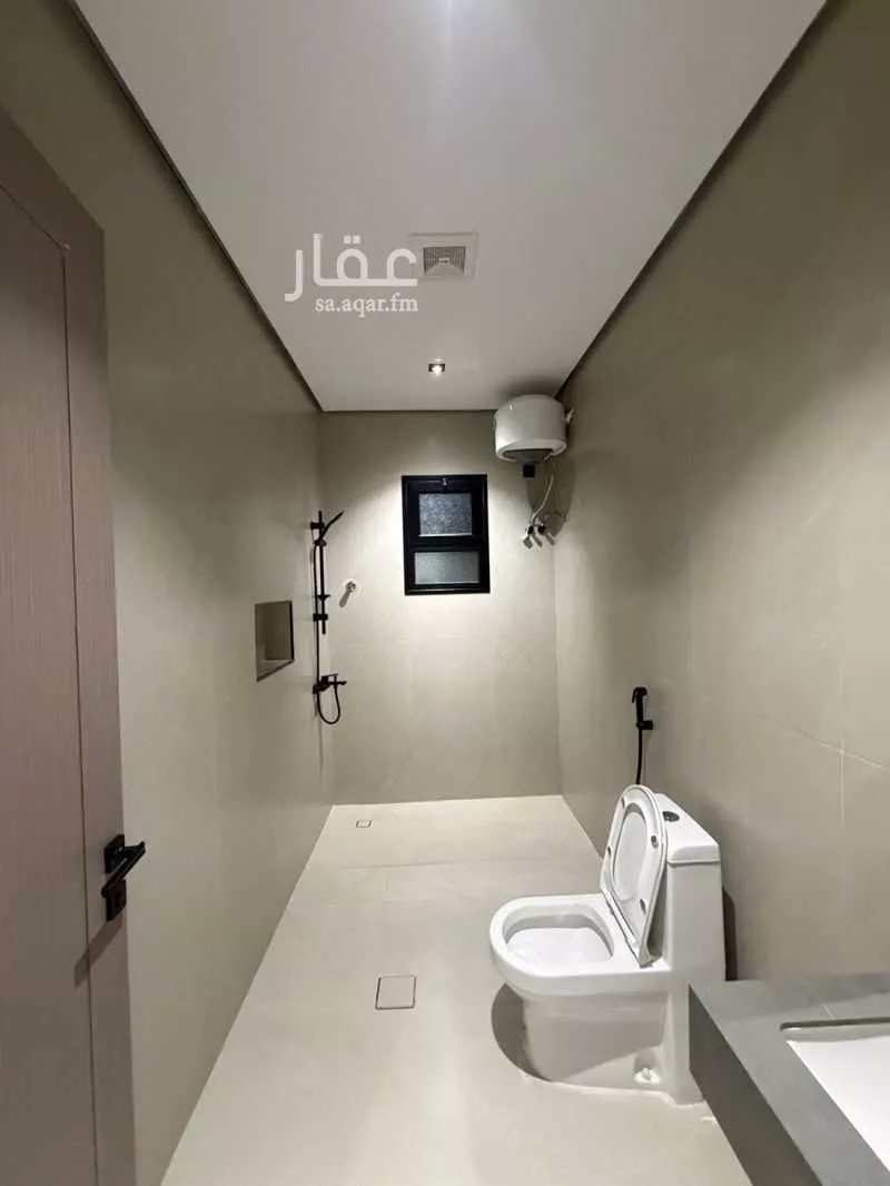 شقة 5 غرف في ضاحية الملك فهد 24