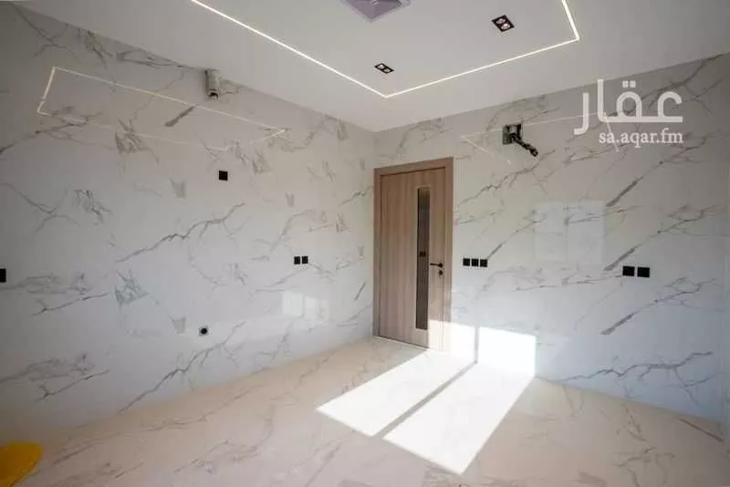 5 bedroom apartment in Dahiat King Fahd 6