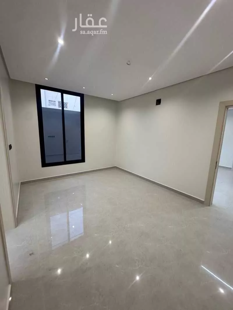 5 bedroom apartment in Dahiat King Fahd 3