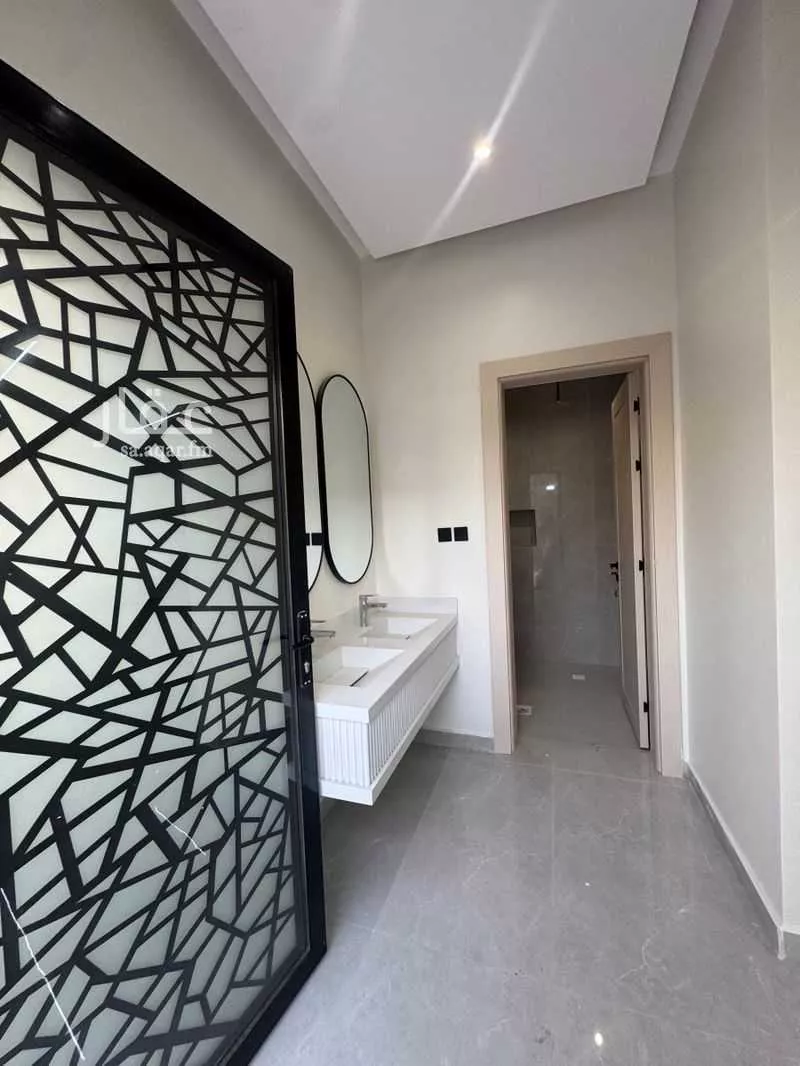 5 bedroom apartment in Dahiat King Fahd 5